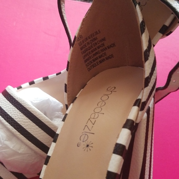 Neri Ankle Strap Sandal - Picture 3 of 5